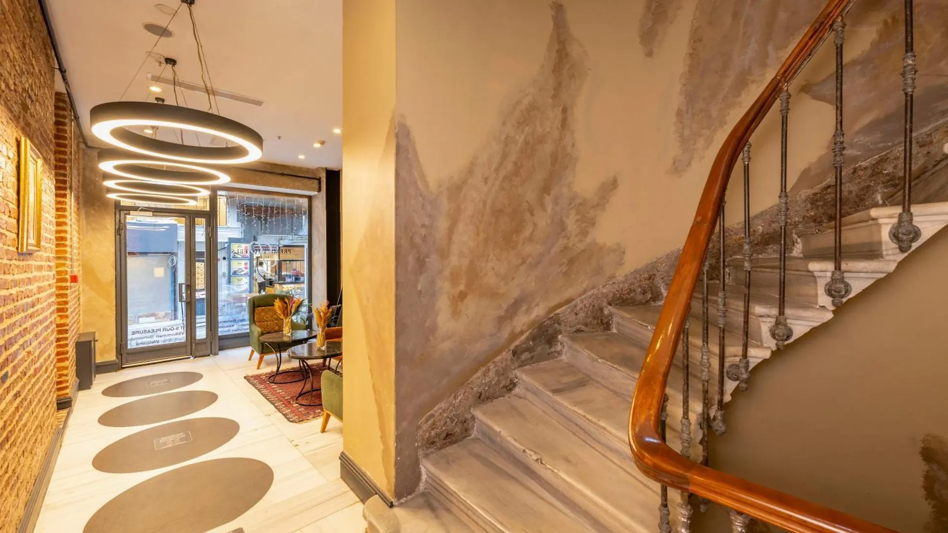Premist Hotels Taksim Istanbul 4*,