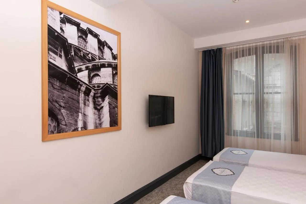 איסטמבול Premist Hotels Taksim 4*,